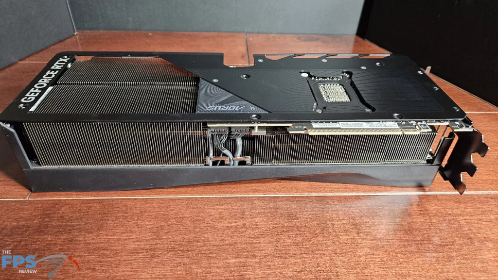 GIGABYTE AORUS GeForce RTX 5080 MASTER : heatsink bottom