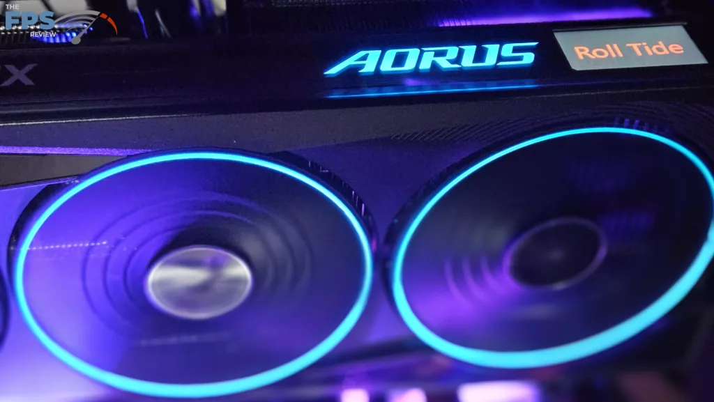 GIGABYTE AORUS GeForce RTX 5080 MASTER : RGB top edge