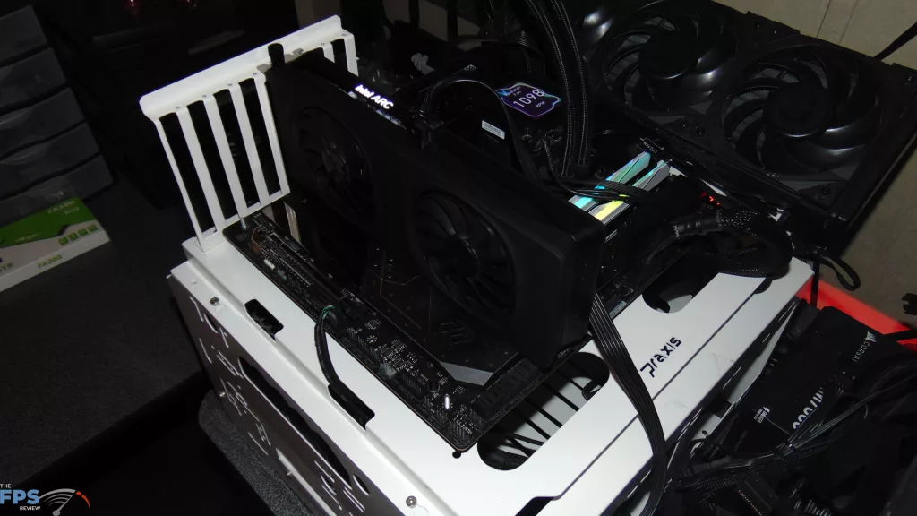 Intel Arc B580 Limited Edition System Picture