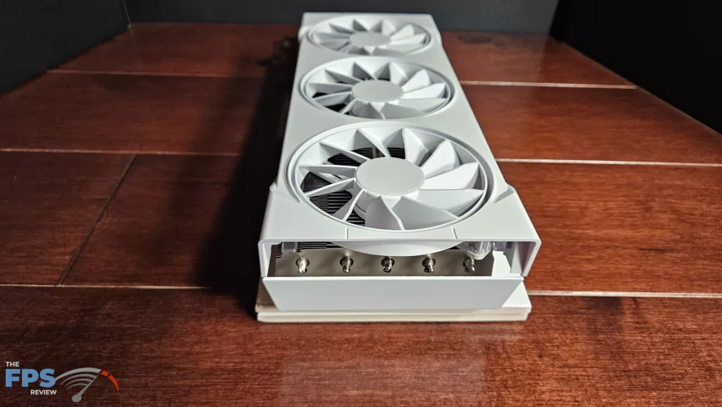 XFX Swift AMD Radeon RX 9070 XT White Gaming Edition: rear
