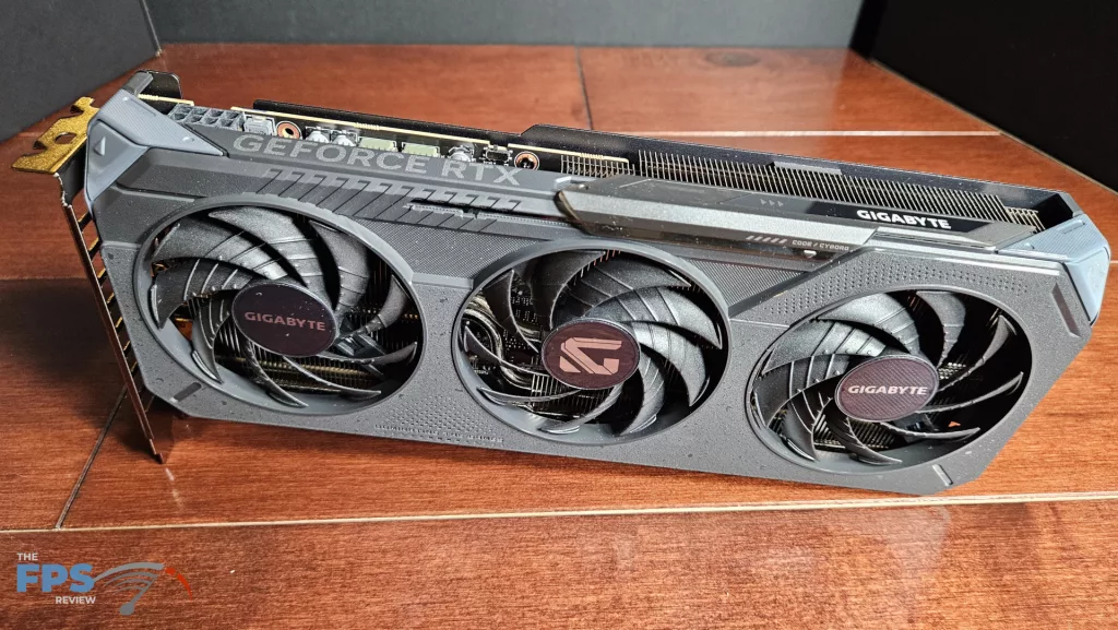 GIGABYTE GeForce RTX 5060 GAMING OC 8G: fans