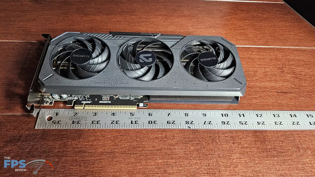 GIGABYTE GeForce RTX 5060 GAMING OC 8G: measure