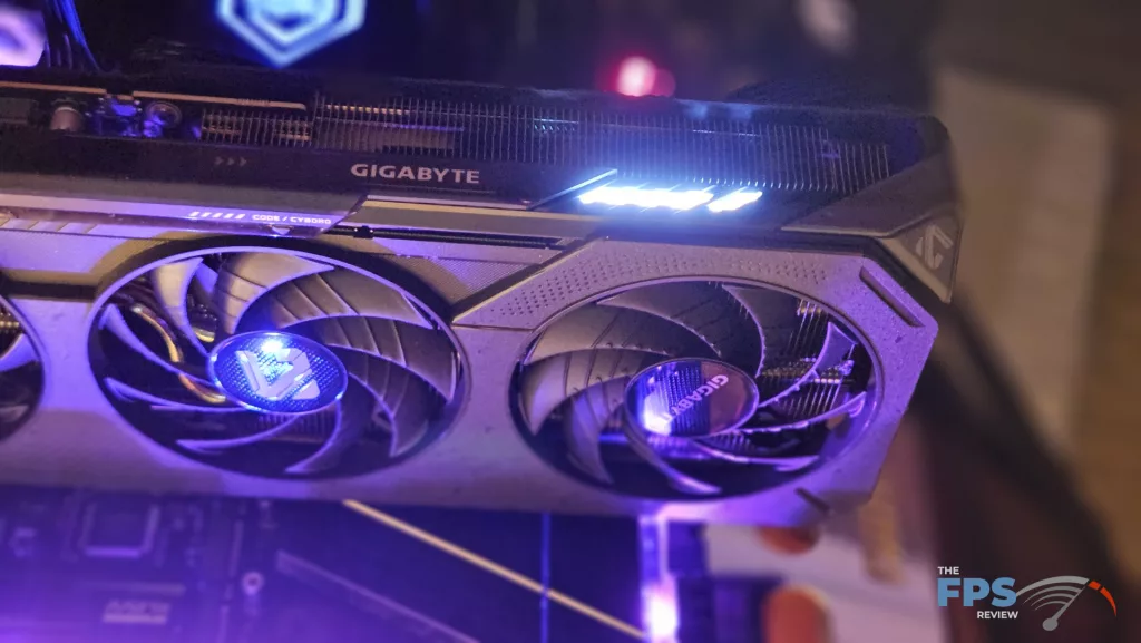 GIGABYTE GeForce RTX 5060 GAMING OC 8G: RGB3