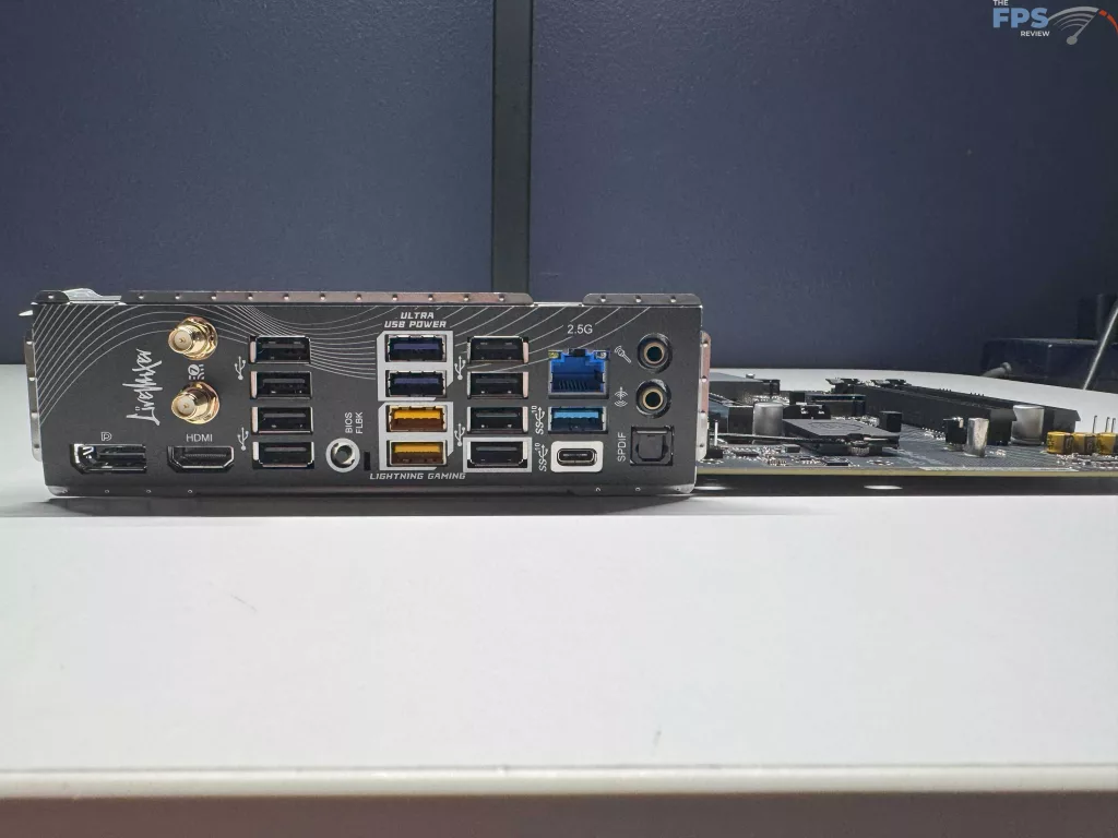 Rear I/O