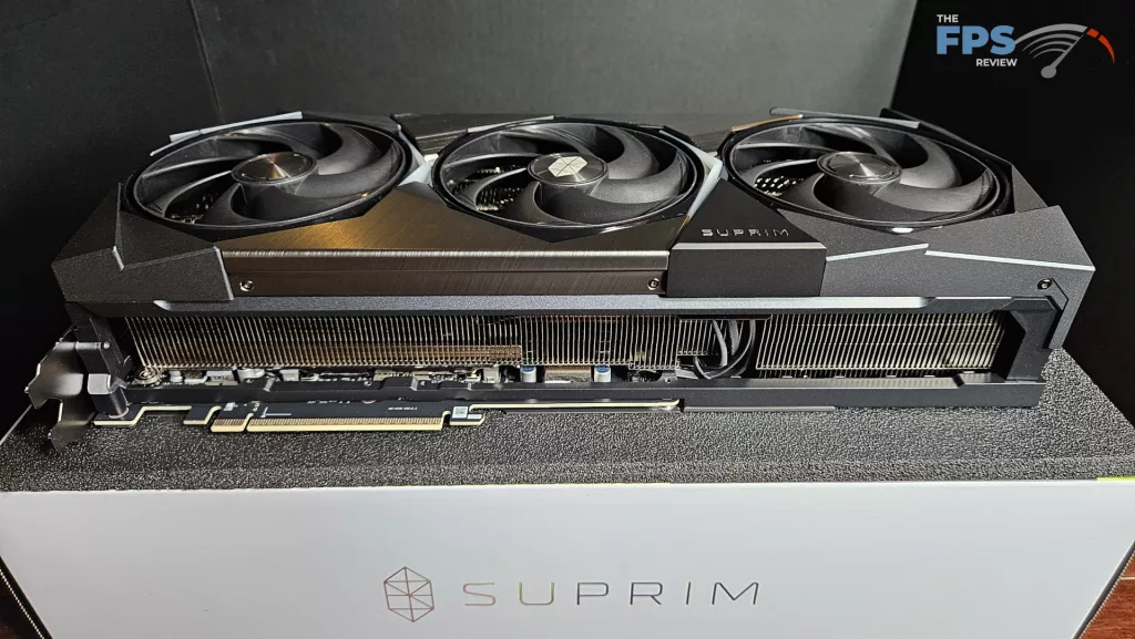 MSI GeForce RTX 5090 32G SUPRIM SOC: card bottom edgr