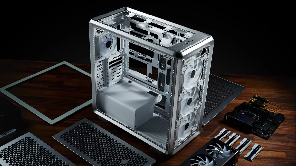 Cooler Master Launches MasterFrame 600 in Europe, Its First