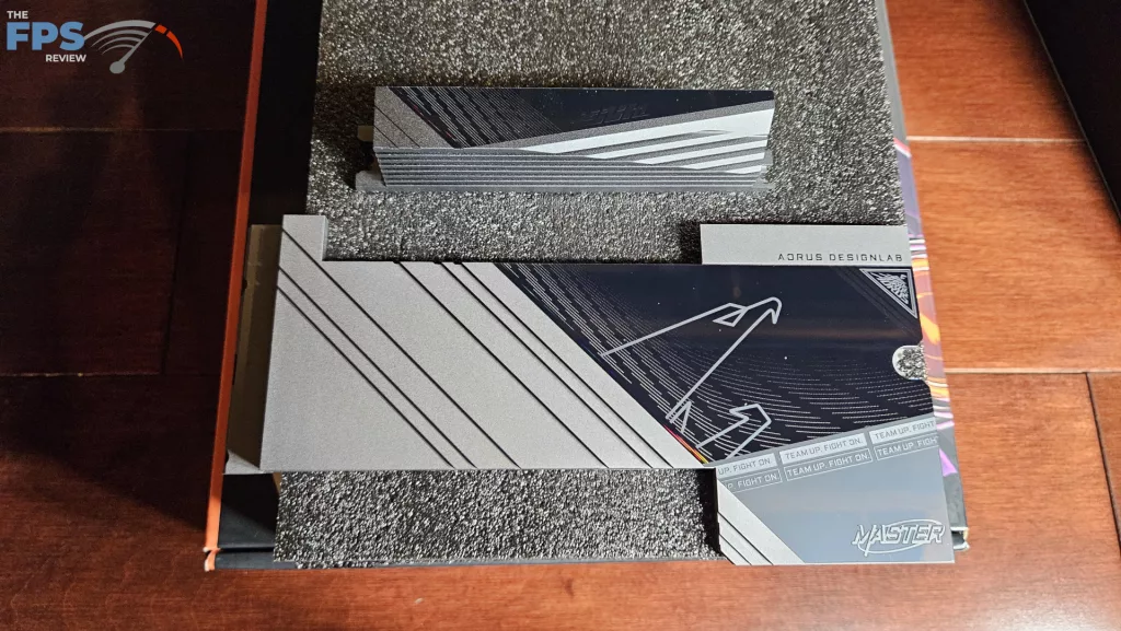 GIGABYTE X870E AORUS MASTER: heatsinks