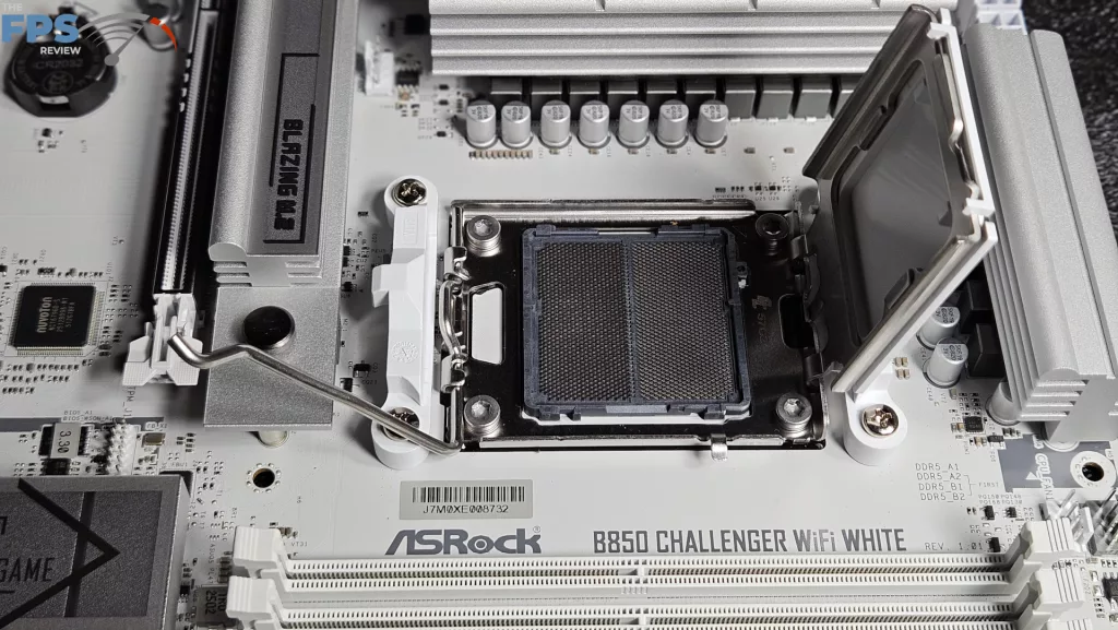 ASRock B850 CHALLENGER WiFi WHITE: open socket