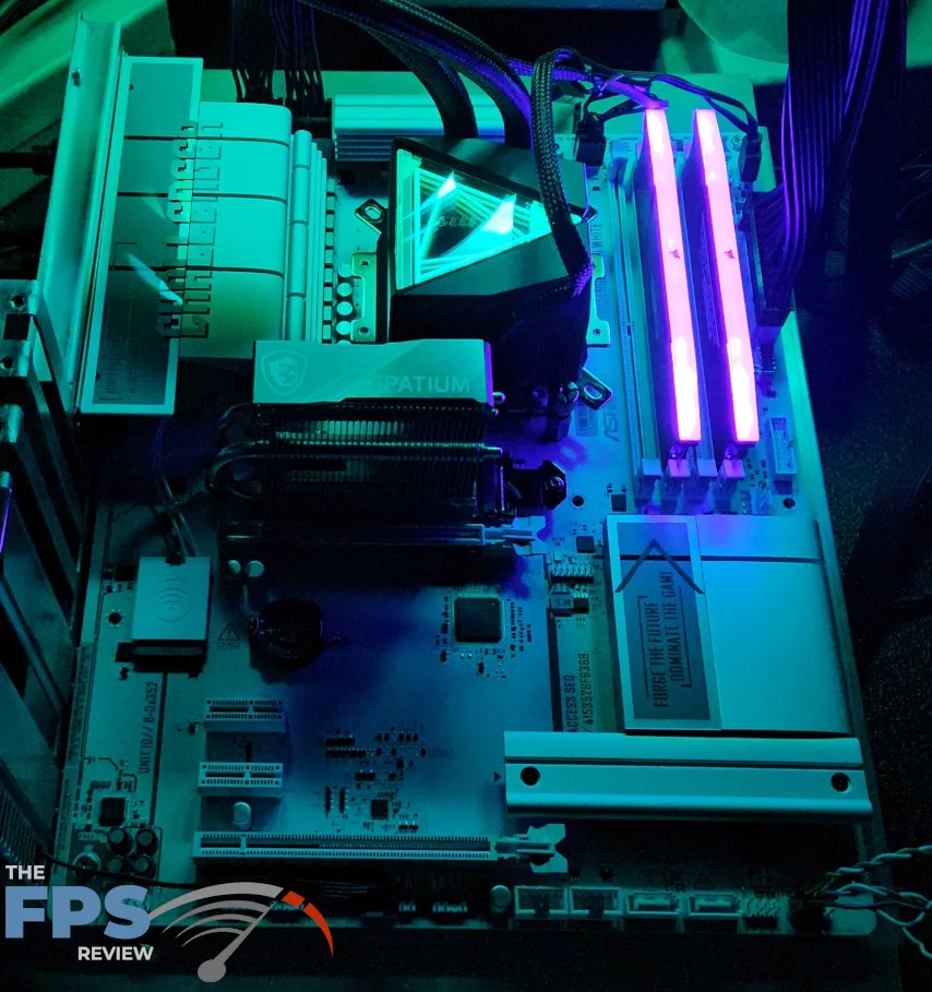 ASRock B850 CHALLENGER WiFi WHITE: RGB no GPU