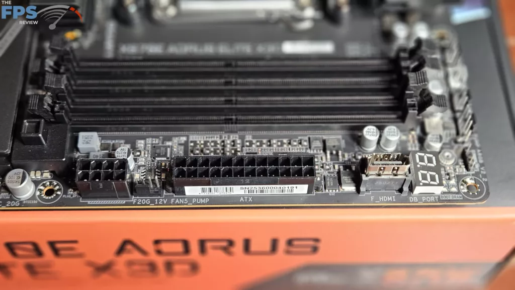 GIGABYTE X870E AORUS ELITE X3D Motherboard: right side connectors