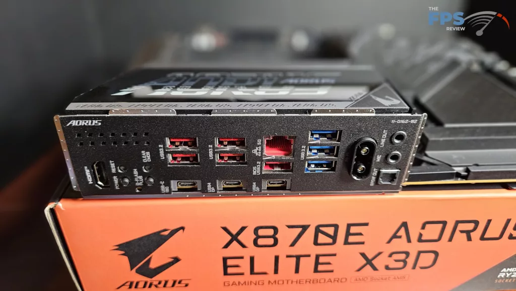 GIGABYTE X870E AORUS ELITE X3D Motherboard: I/O