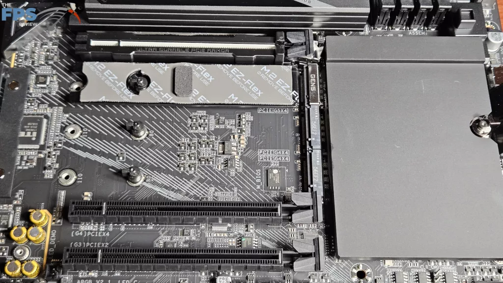 GIGABYTE X870E AORUS ELITE X3D Motherboard: secondary M.2