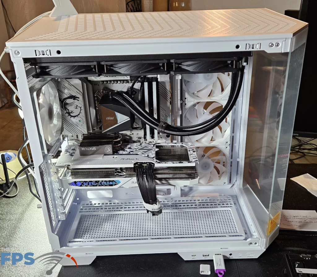 MSI B850 GAMING PLUS WiFi PZ motherboard + MSI MAG PANO 100R PZ gaming case:After