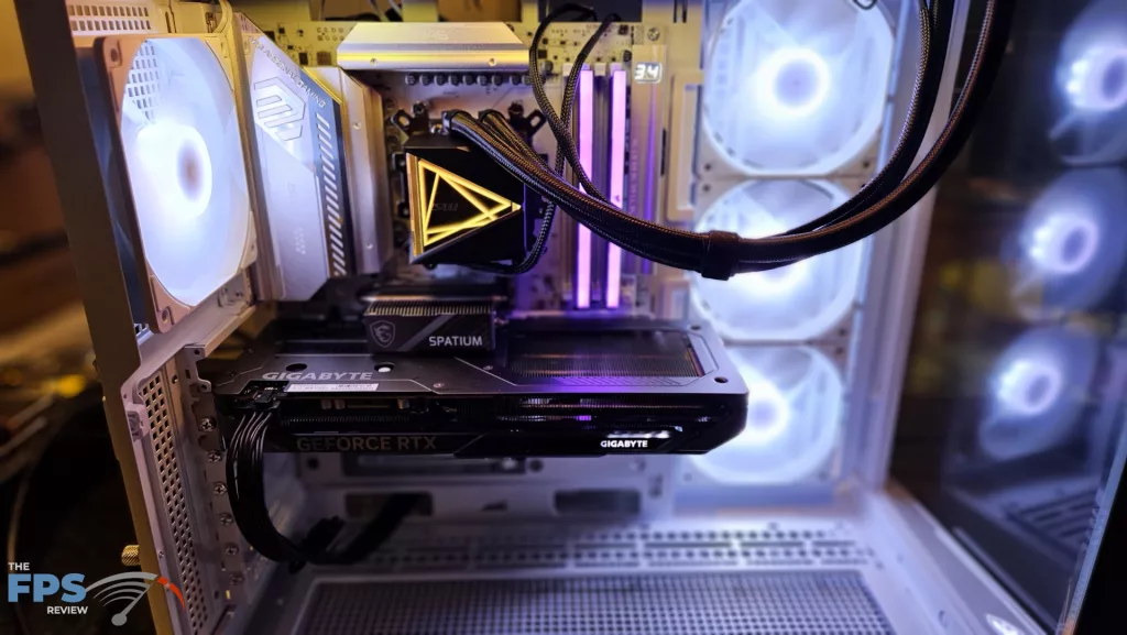 MSI MAD X870E TOMAHAWK MAX WiFi PZ motherboard: RGB-3