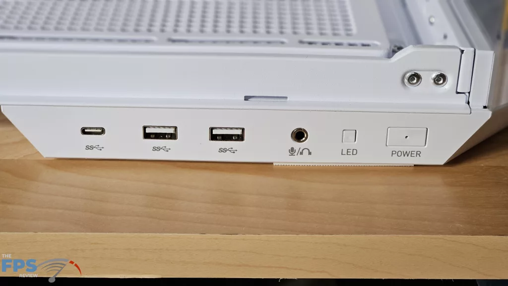 MSI MAG PANO 100R PZ PC Gaming Case: I/O panel