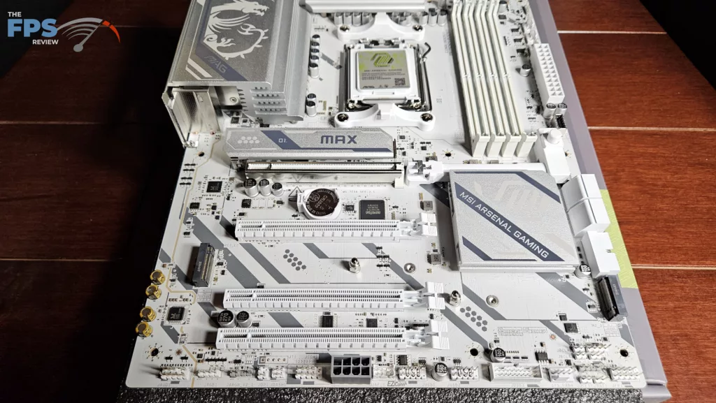 MSI MAG GAMING PLUS MAX WiFi motherboard: expansion slots