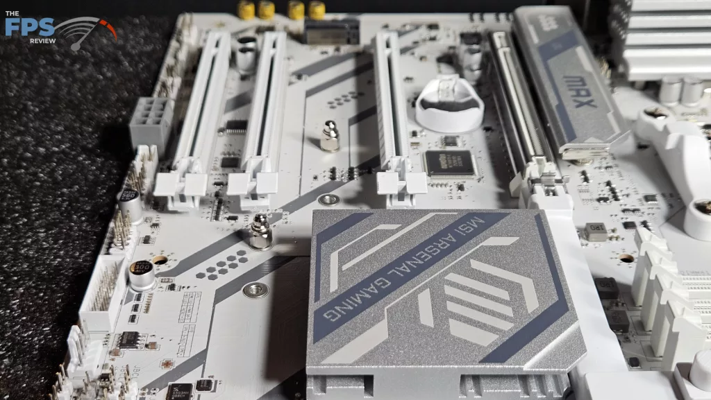 MSI MAG GAMING PLUS MAX WiFi motherboard: storage slots