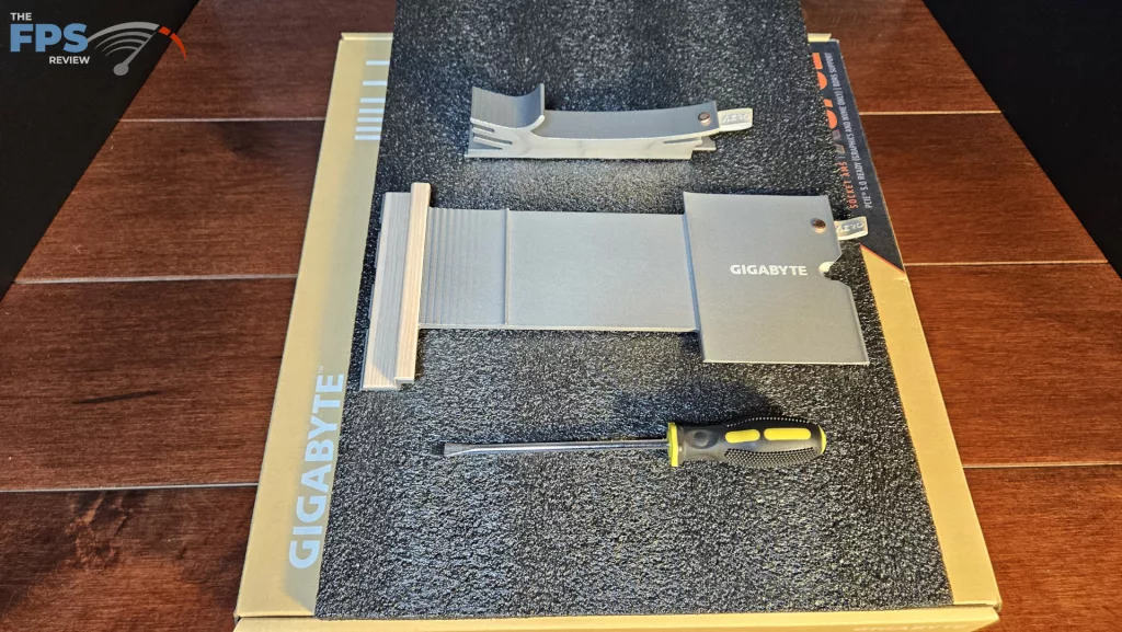 GIGABYTE X870E AERO X3D WOOD motherboard: heatsink removal tool