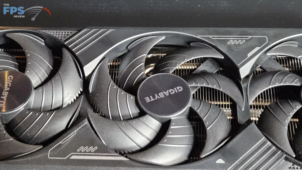 GIGABYTE GeForce RTX 5080 WINDFORRCE SFF 16G video card: fan close