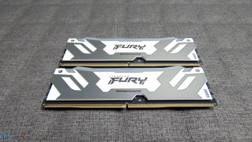 Kingston Fury Renegade 7600MT/s (32GB|2x16GB) DDR5 RAM kit (KF576C38RWAK2-32) Top View