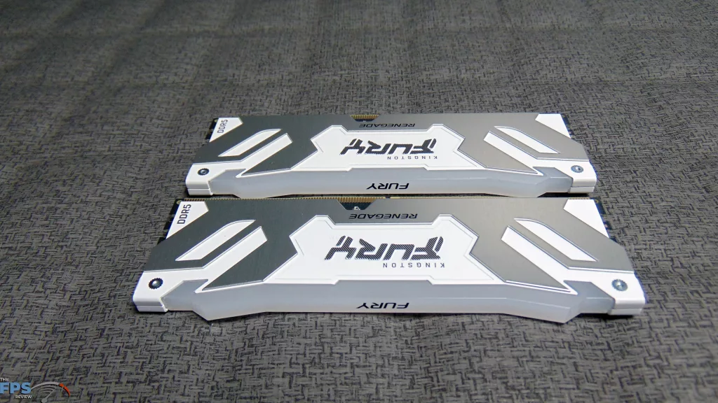 Kingston Fury Renegade 7600MT/s (32GB|2x16GB) DDR5 RAM kit (KF576C38RWAK2-32) Top View