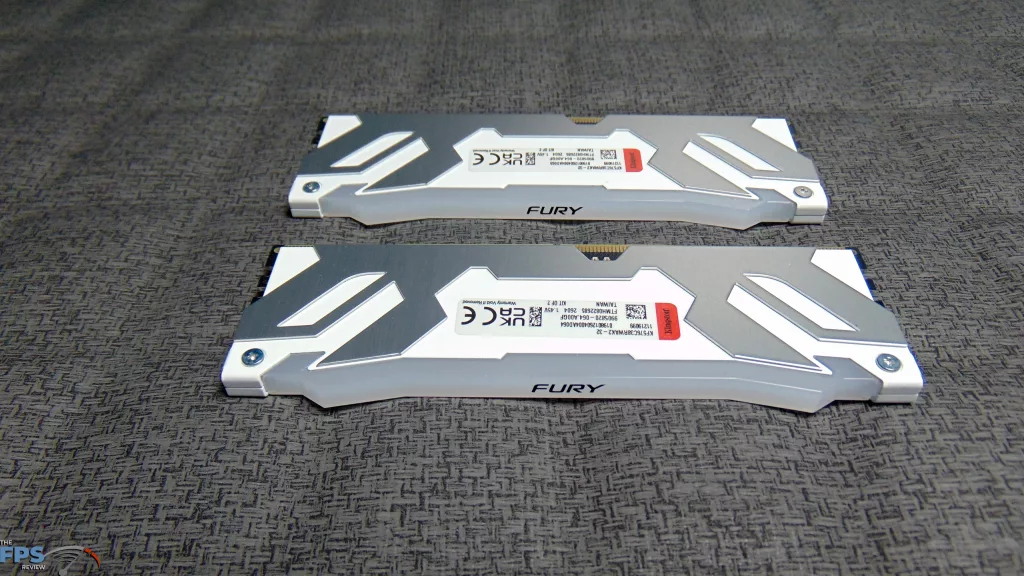 Kingston Fury Renegade 7600MT/s (32GB|2x16GB) DDR5 RAM kit (KF576C38RWAK2-32) Bottom View
