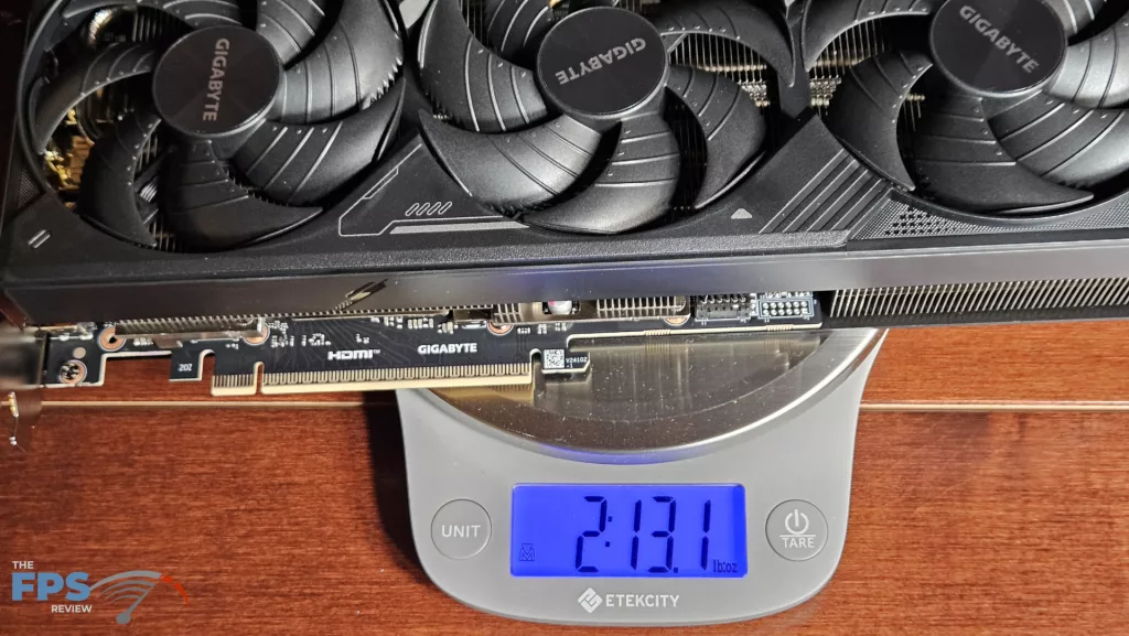 GIGABYTE GeForce RTX 5080 WINDFORRCE SFF 16G video card: weight