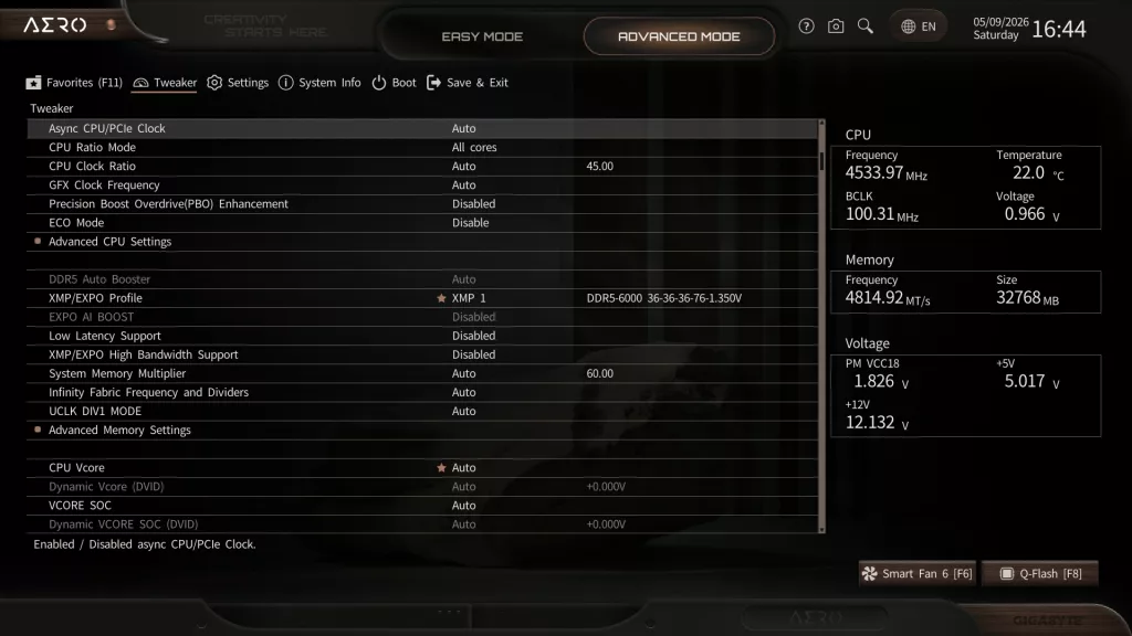 GIGABYTE X870E AERO X3D DARK WOOD motherboard: BIOS