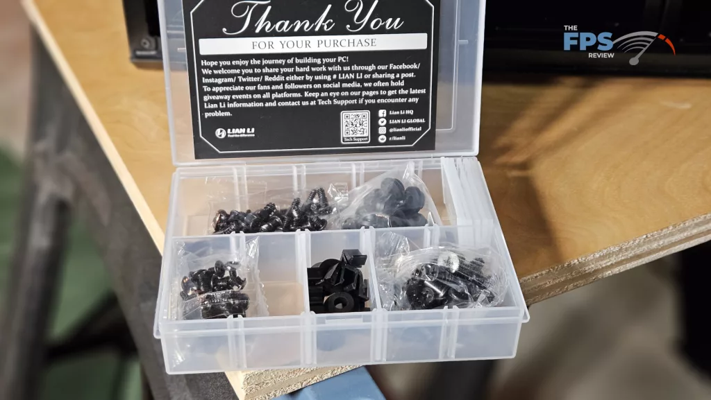 LIAN LI LANCOOL 217:accessory hardware