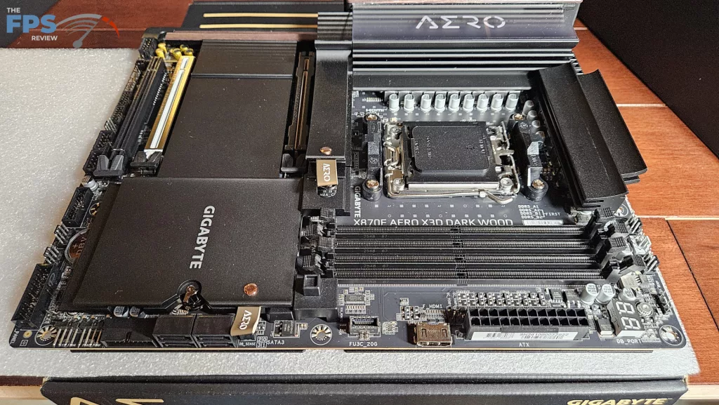 GIGABYTE X870E AERO X3D DARK WOOD motherboard: right edge