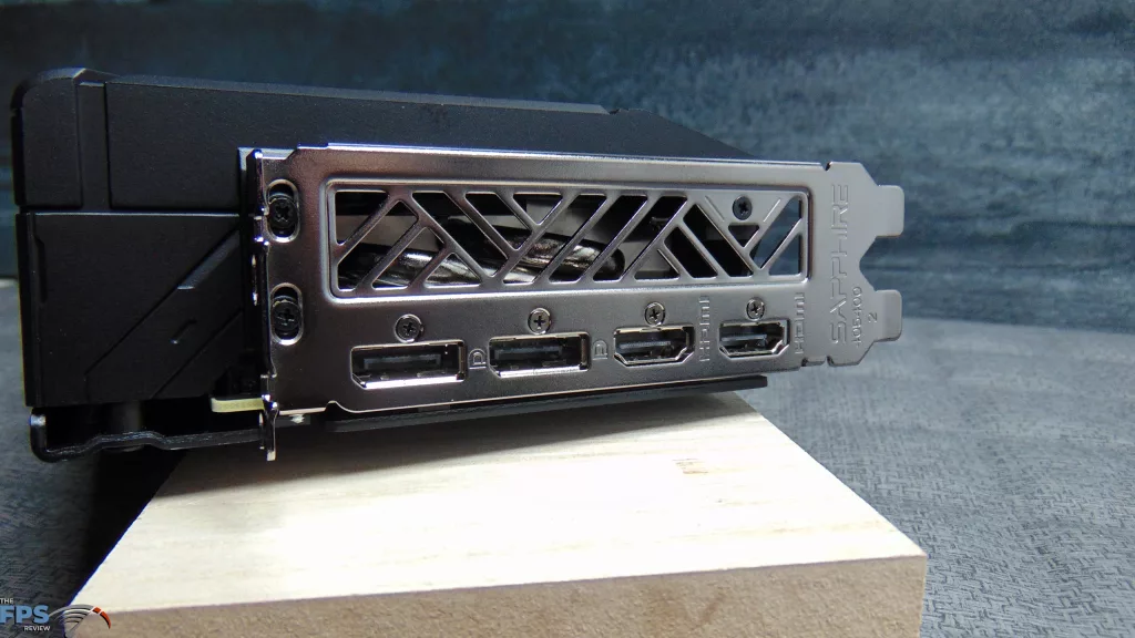 SAPPHIRE PULSE Radeon RX 9070 GRE GAMING OC Display Ports