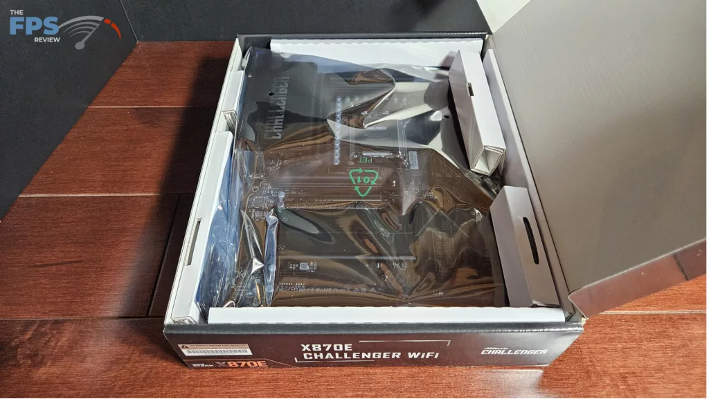 ASRock X870E CHALLENGER WiFi Motherboard: box open
