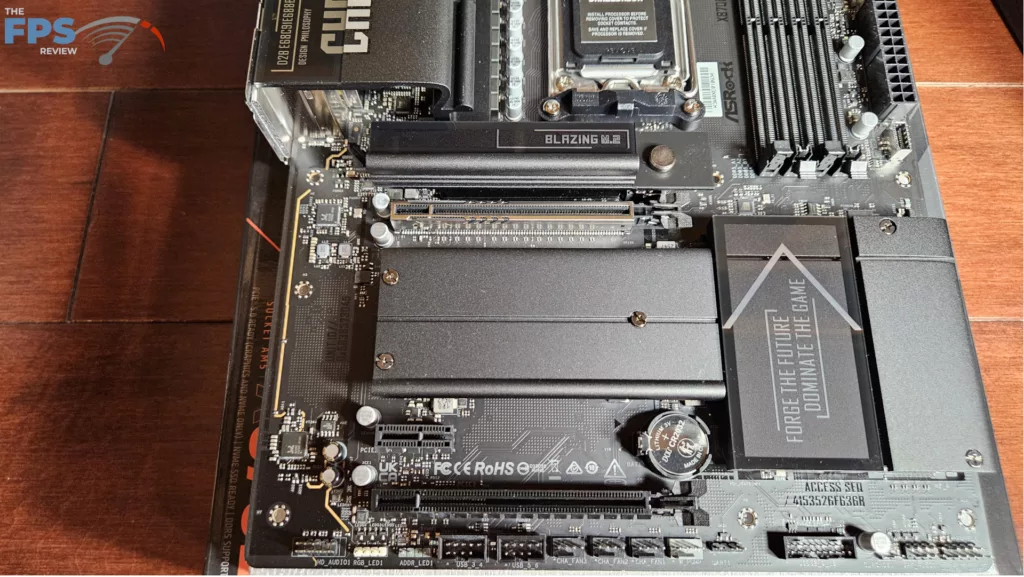 ASRock X870E CHALLENGER WiFi Motherboard: expansion