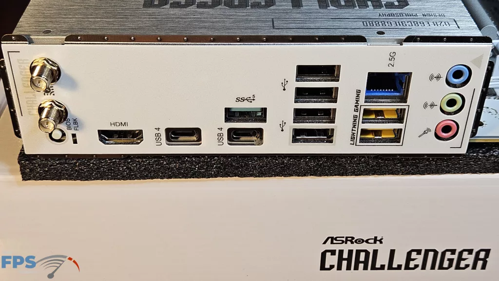 ASRock X870 CHALLENGER WiFi White motherboard: rear I/O