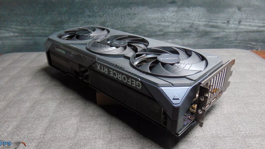 GIGABYTE GeForce RTX 5090 GAMING OC 32G Card Top