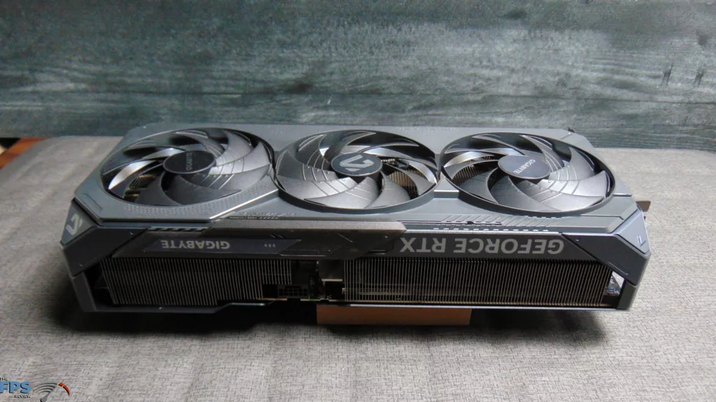 GIGABYTE GeForce RTX 5090 GAMING OC 32G Card Top